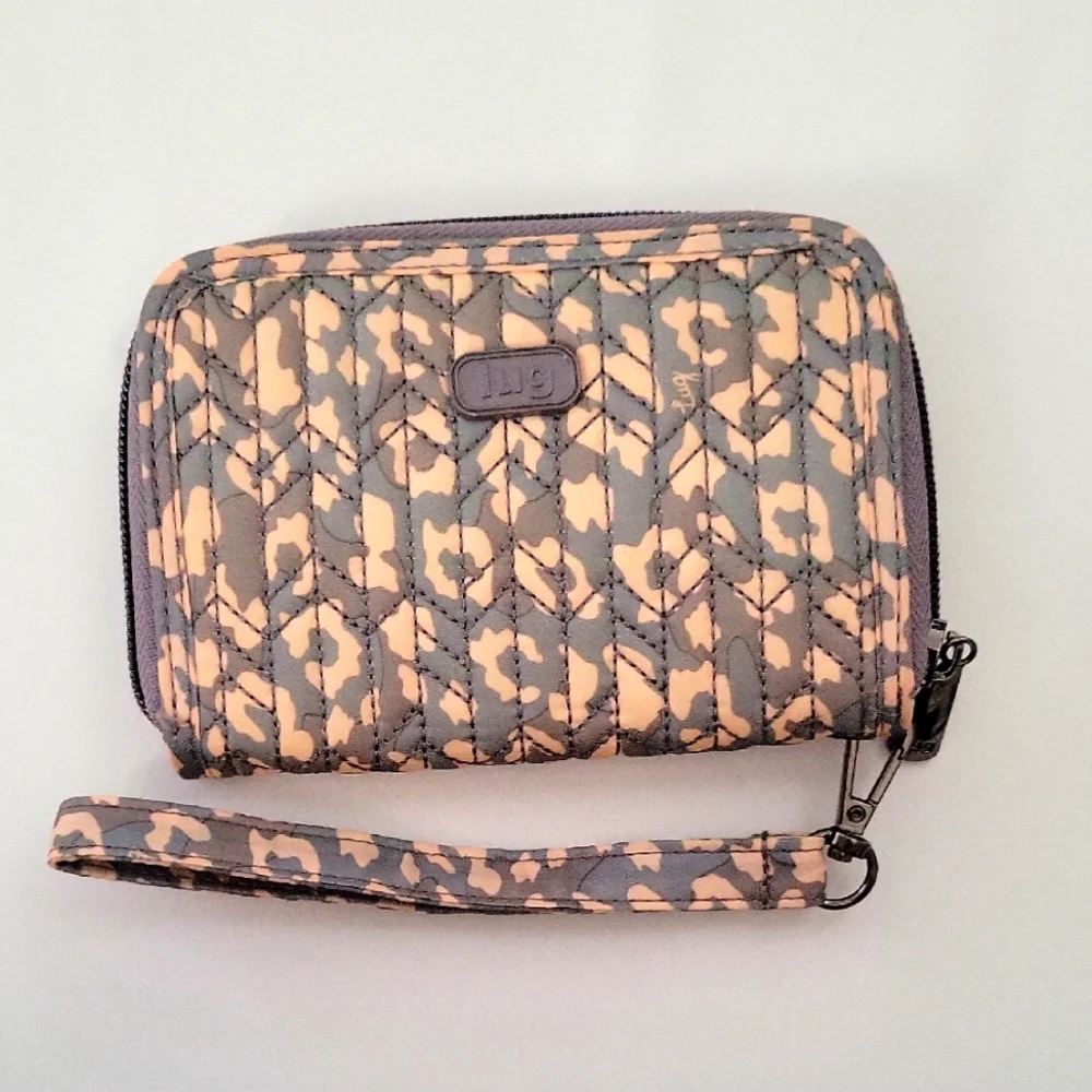Lug Rodeo Wristlet Camo - Picture 1 of 3